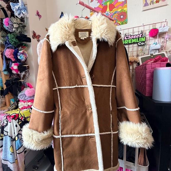 Novelti Jackets & Blazers - Chic Brown Teddy Jacket with Cream Accents
